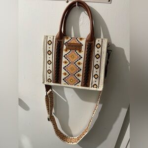 Women’s Wrangler crossbody purse